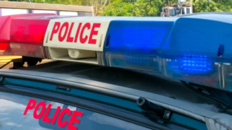 Husband attacks wife with knife on busy Bengaluru road, public thrashes him