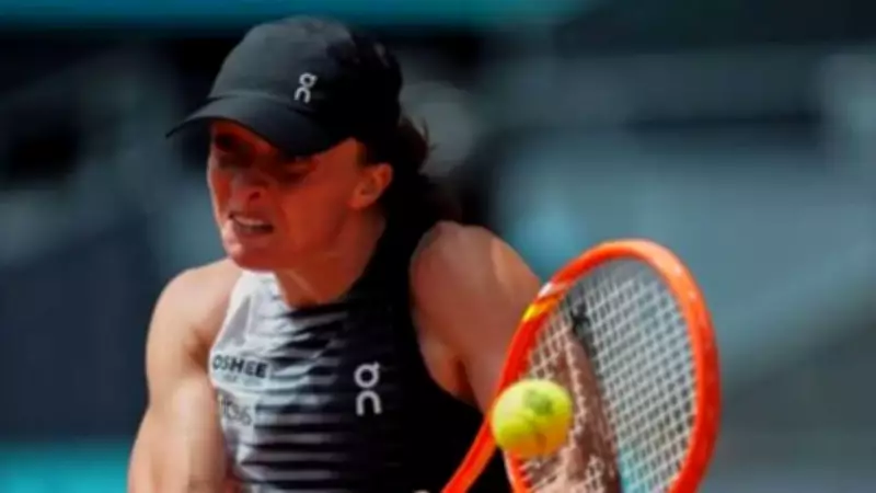 Iga Swiatek Faces Form Crisis Ahead of French Open 2026