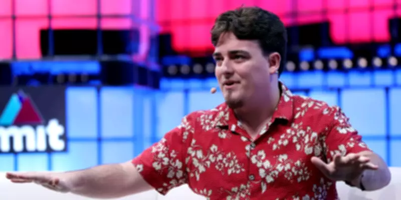 Incoming Apple CEO John Ternus Gets VR Throwback Congrats from Oculus Founder