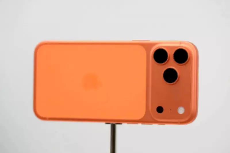 India Smartphone Market Splits Between Premium and Budget 5G Devices