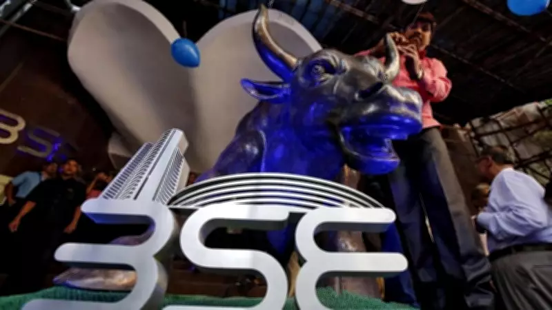 Indian Stock Markets Close Lower on Weak Rupee, Inflation Fears