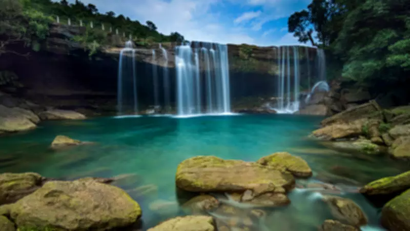 Indian Waterfalls That Come Alive Only During the Monsoon Season