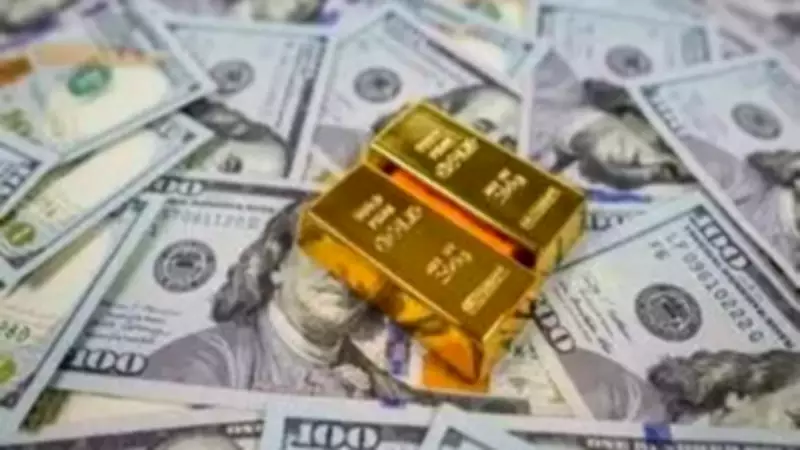 India's Forex Reserves Jump $6.3 Billion to $697 Billion Led by Gold