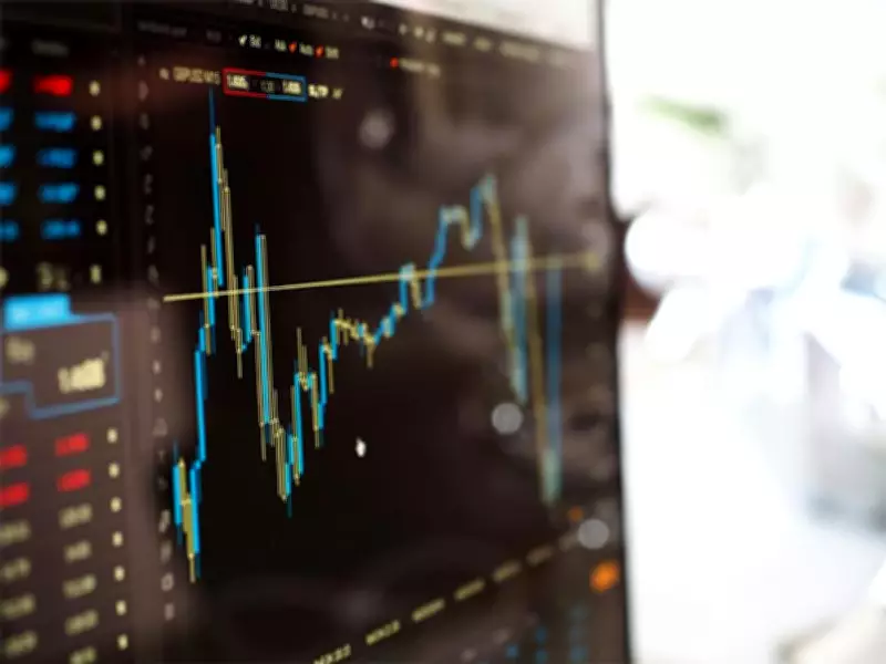 India's Services Sector Growth Hits 5-Month High in April