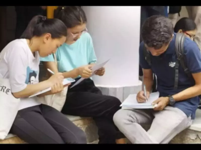 ISC High Scorers Surge 30% in Maharashtra, Intensifying College Competition