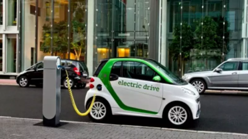 Karnataka Ends Electric Car Tax Exemption, New Rates for Buses