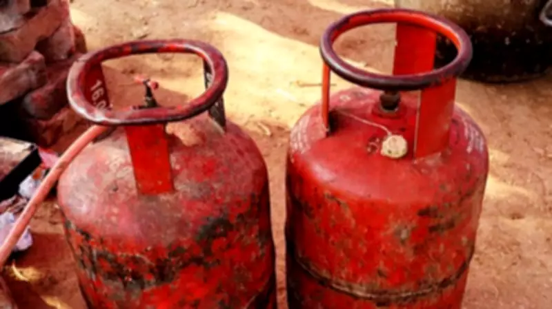 Karnataka's Anila Bhagya Yojane Shows Limited Health Benefits After LPG Shift: Study
