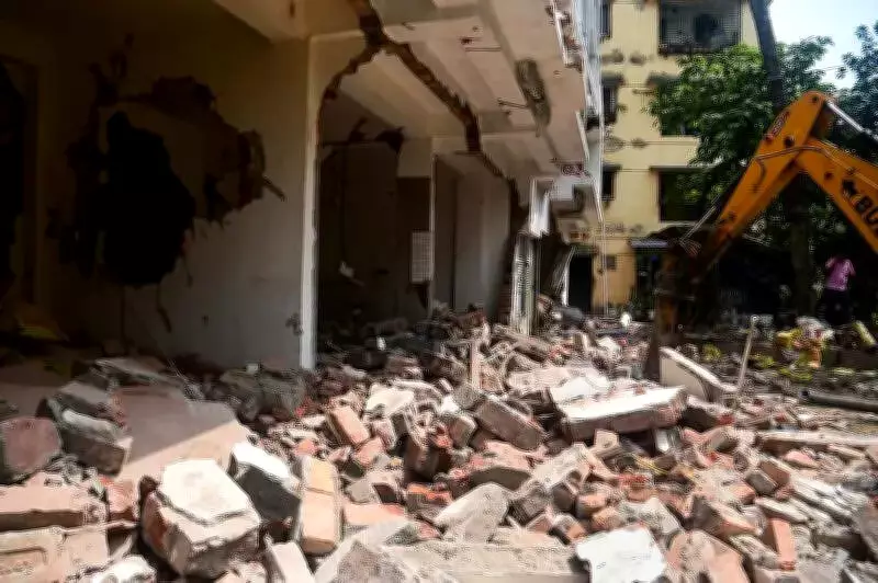 KMC Sets May 27 Deadline for Illegal Building Notices in Kolkata