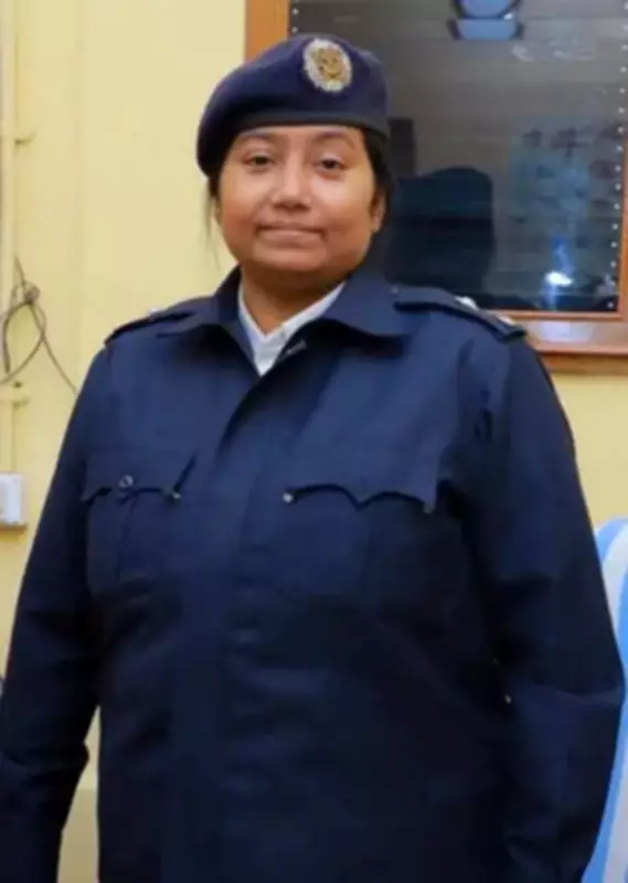 Kolkata Police OC Suspended for Posting Photo with INSAS Rifle