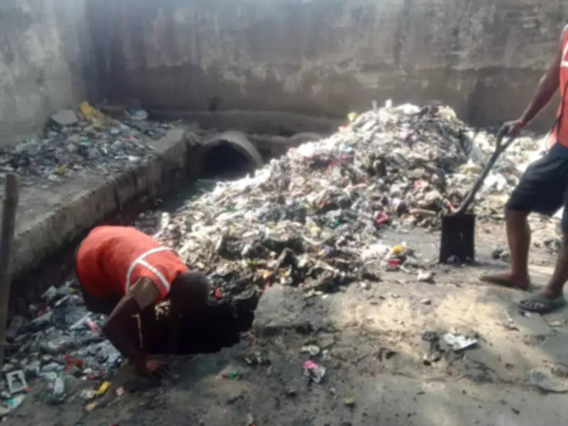 Lucknow Sanitation Workers Risk Lives Without Safety Gear