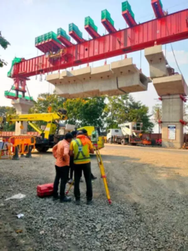 MahaMetro Deploys 15 Launching Girders for Nagpur Metro Phase-II Expansion