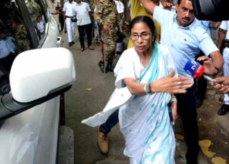 Mamata Banerjee Misses Chance to Become Longest-Serving Woman CM