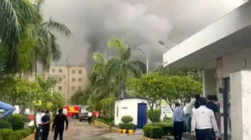 Massive Fire at Spark Minda Factory in Noida's Sector 59, 25 Fire Tenders Deployed