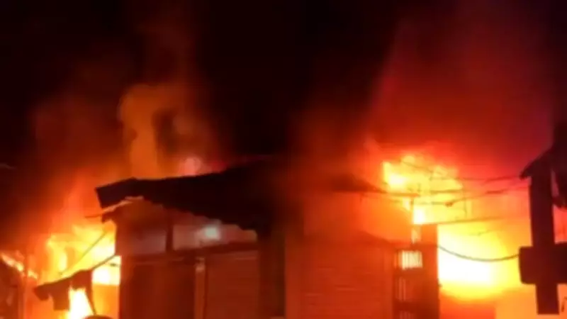 Massive Fire at Thane Market Kills 2, Injures 2 Firefighters