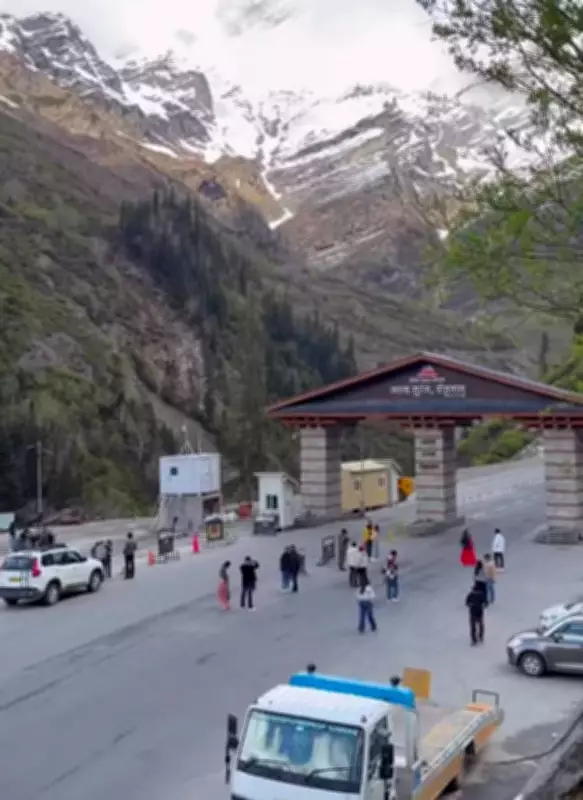Massive tourist rush pushes Atal Tunnel traffic beyond capacity; safety audit ordered