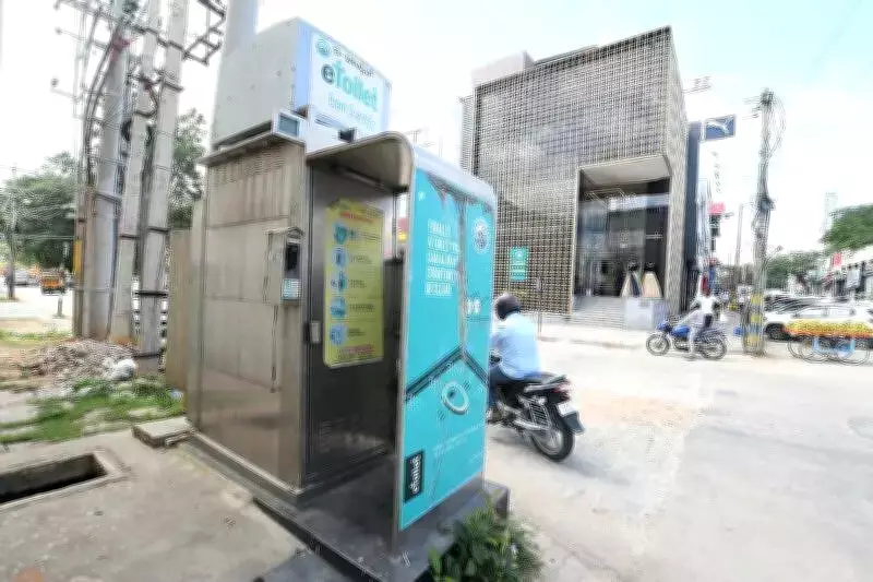 MCC Commissioner Addresses Poor Public Toilets, E-Toilet Issues in Mysuru