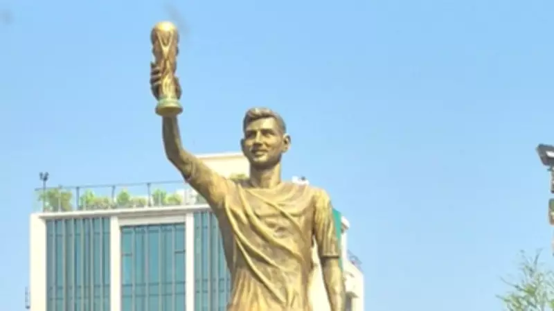 Messi Statue in Kolkata Sways in Wind After Screws Come Loose, PWD Rushes to Repair