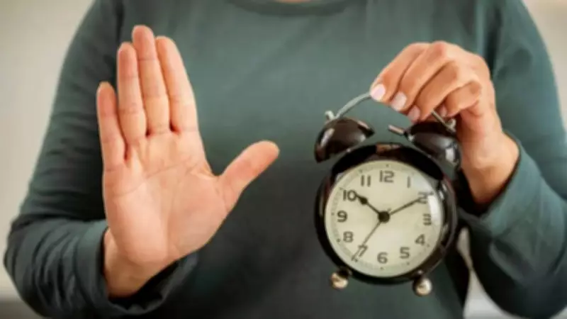 Morning Affirmation at 5 AM: How Early Thoughts Shape Your Entire Day