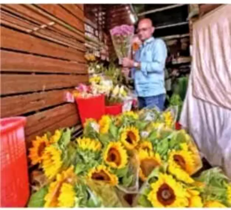 Mother's Day 2024: Pune Families Gift Mental Relief Over Flowers