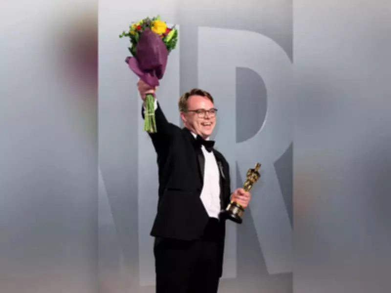 Oscar Statuette for 'Mr Nobody Against Putin' Found After Going Missing on Flight