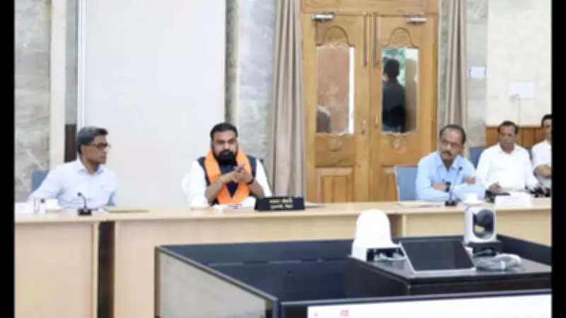 Patna CM pushes for timely completion of Metro Rail project