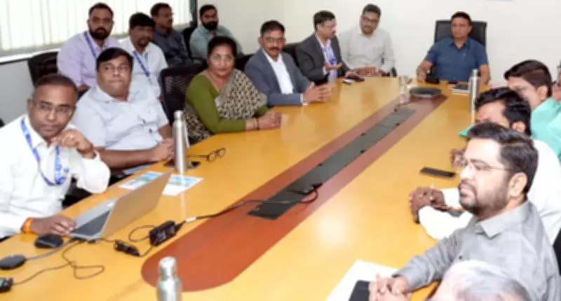 PCMC Meeting Promotes PNG Use, Addresses Housing Society Issues