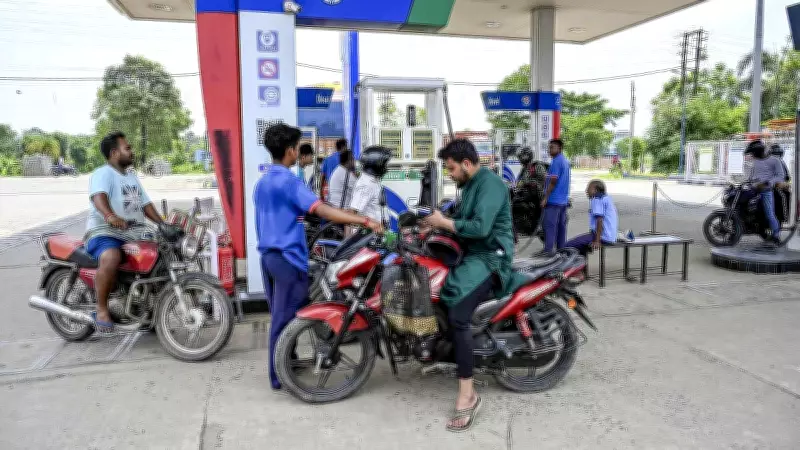 Petrol, Diesel Prices Up by 90 Paise Per Litre; Second Hike in Five Days