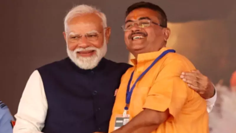 PM Modi Praises Suvendu Adhikari for Deep Connection with People