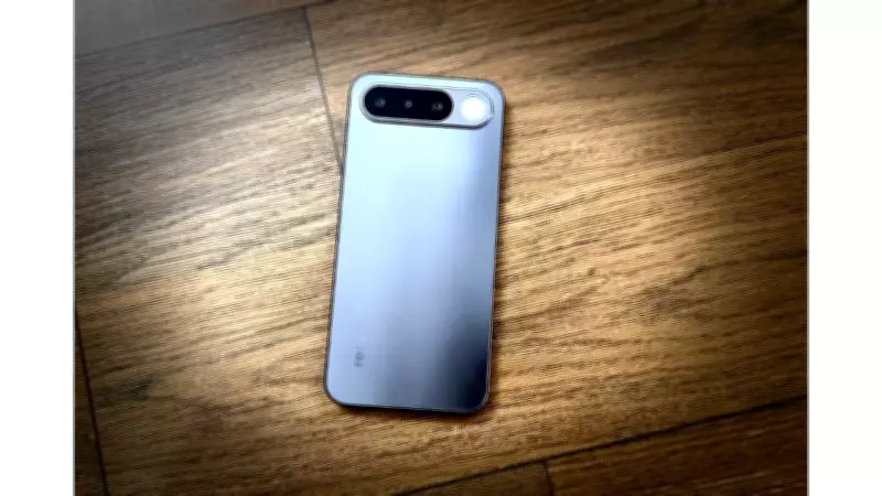 Realme 16 5G Review: Big Battery, Unique Selfie Mirror, Good Display