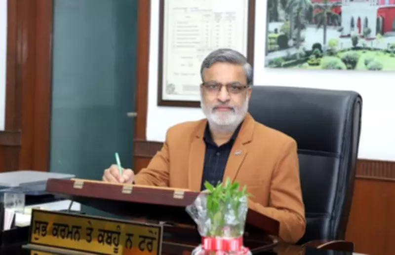 Retired DAV College Faculty Reunite for Nostalgic Event