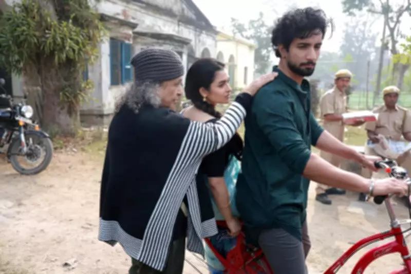 Rishav Basu Reunites with Filmmakers After Decade for Phool Pishi O Edward
