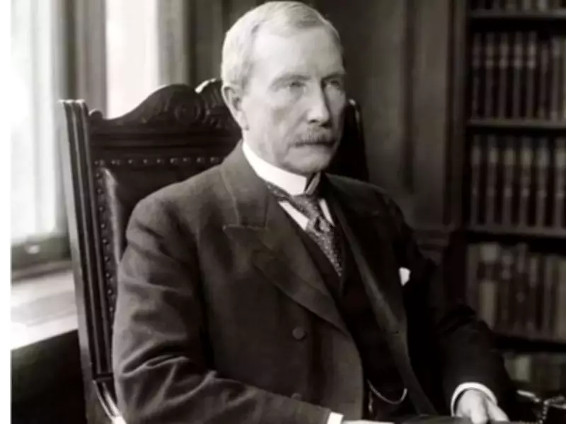 Rockefeller's Conditional Donation Built University of Chicago's Lasting Success