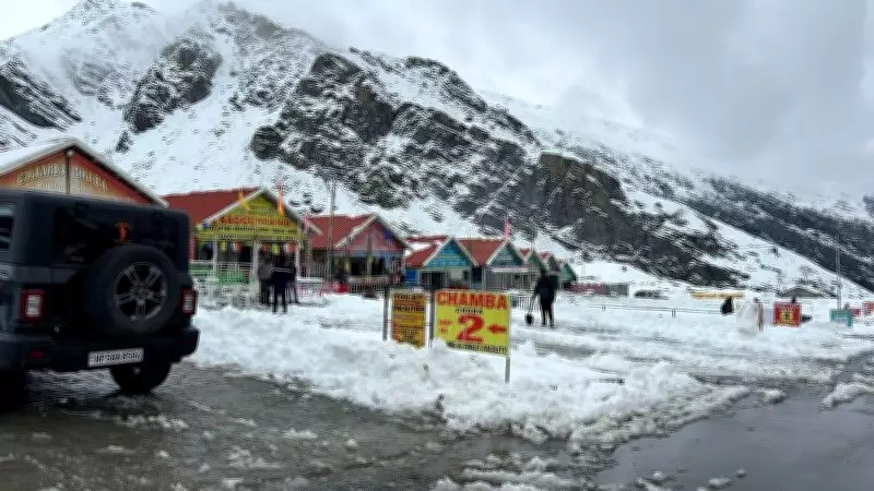 Rohtang Route Reopens Up to Marhi, Tourists to Get Snow Access