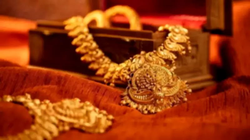 Rs 22 Lakh Loot: Gold Trader Robbed at Gunpoint in Saran