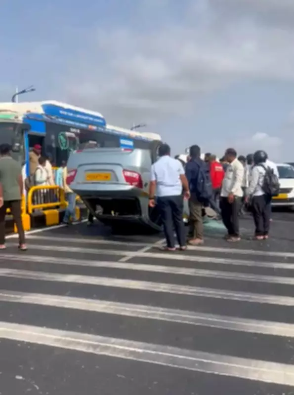 Safety Concerns Rise Over New Rakshak Chowk Flyover in Pune After Three Accidents