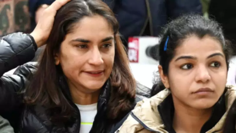 Sakshi Malik Supports Vinesh Phogat in WFI Dispute Over Comeback Rules