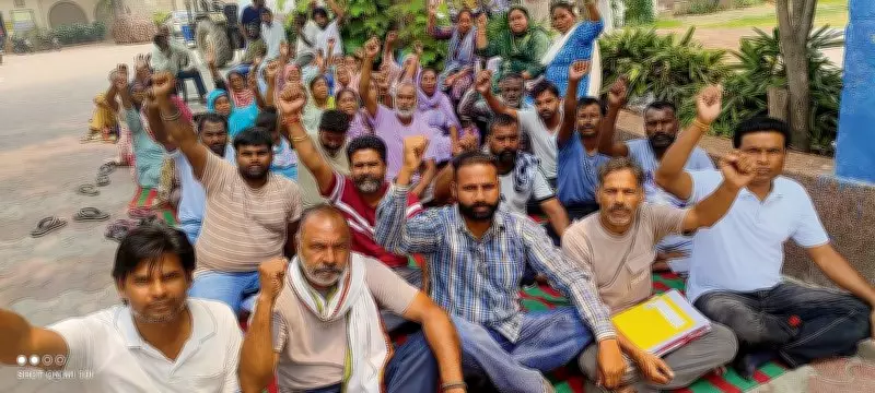 Sanitation Workers Stage Protest in Amritsar Over Wage Demands