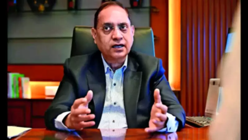 Sebi chief says RBI, Irdai reluctant to allow banks, insurers in commodity derivatives