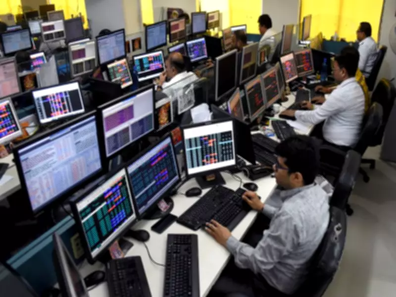 Services Sector Drives India's Export Growth, Offsets 64% Trade Deficit in FY26: FinMin Review
