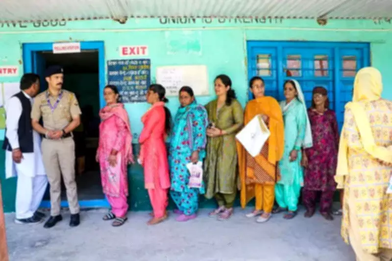 Shimla Suspends 4 Polling Officials for Negligence in Panchayat Polls