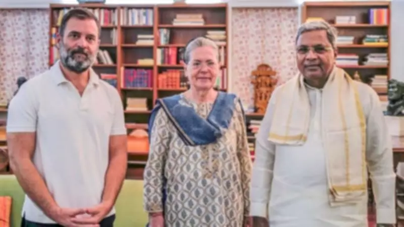 Siddaramaiah Meets Rahul Gandhi, Sonia in Delhi After Resigning as Karnataka CM