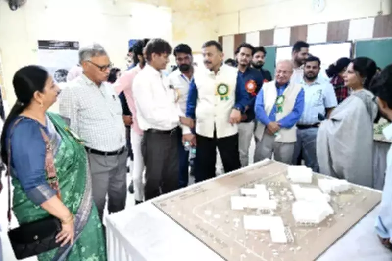 SPG Director Alok Sharma Urges AMU Students to Focus on Applied Knowledge and Innovation