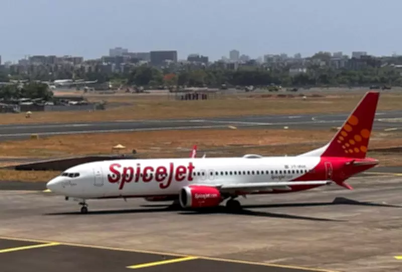 SpiceJet Cancels 3 Flights Causing Chaos at Mumbai Airport