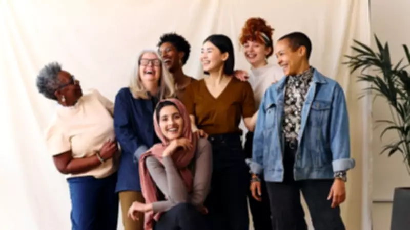 Study Crowns Women Over Men as More Attractive; Female Raters Agree