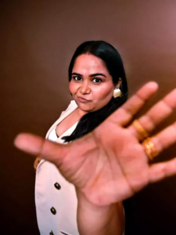 Sumukhi Suresh on International Comedy, Imposter Syndrome, and Gen Z Audiences