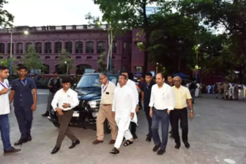 Suvendu Adhikari Holds First Health Meeting After Taking Office in Kolkata