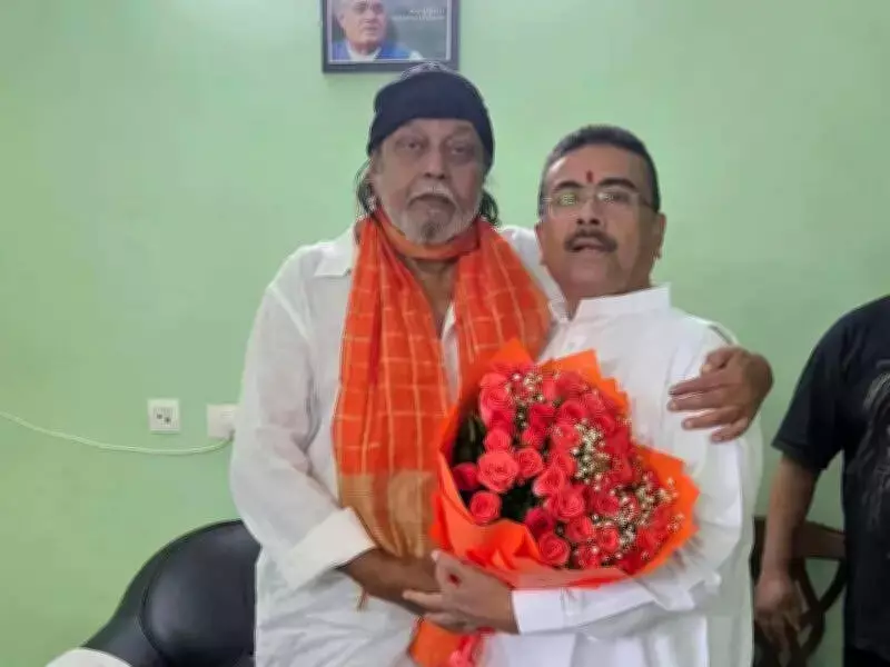 Suvendu Adhikari Meets Mithun Chakraborty in Kolkata, Discusses Party Matters