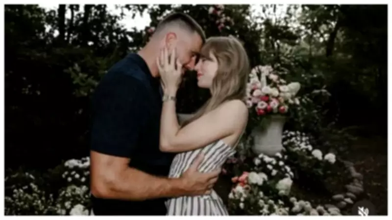 Taylor Swift Personally Calls Guests for Wedding Instead of Save-the-Date Cards