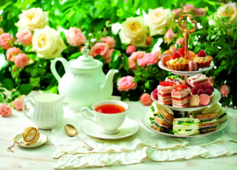 Tea as a Thoughtful Food Pairing: Expert Tips for International Tea Day