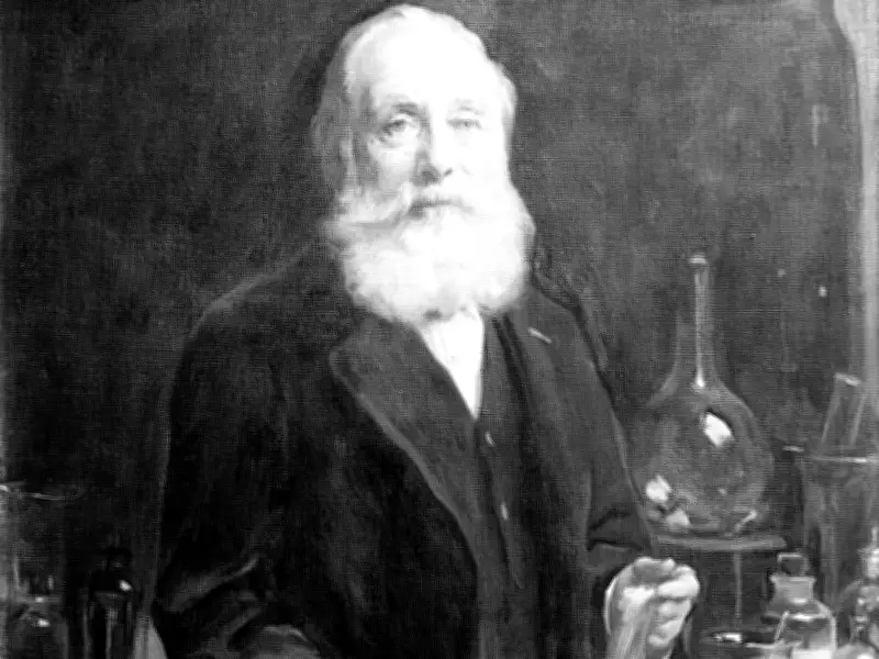 The Accidental Discovery of Mauveine: How a Failed Experiment Revolutionized the Dye Industry